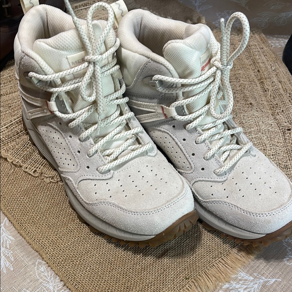 Merrell Women's Cream High-Top Sneakers